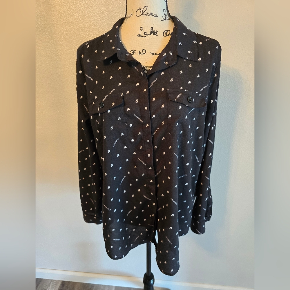 Karl Legerfeld Paris Logo print black white Button Down shirt Women’s Large